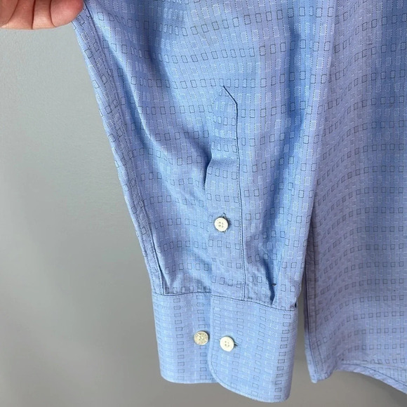 LACOSTE Mens Button Up Dress Shirt Light Blue Long Sleeve Logo Preppy 40 (M) - Picture 7 of 15